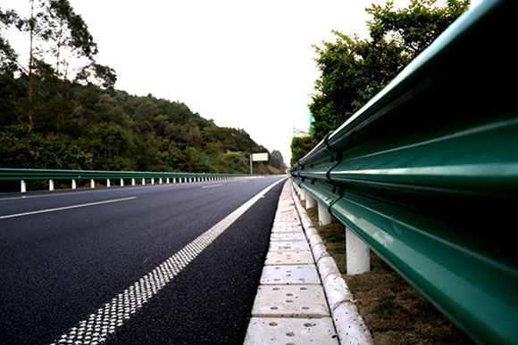 辽阳高速公路护栏的常用类型